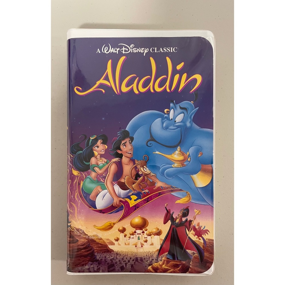 Walt Disney Classic Aladdin VHS Tape Original Clamshell Animated Movie